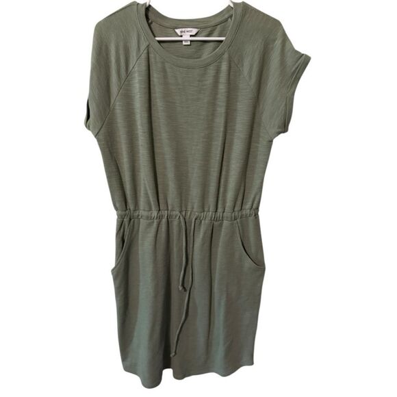 🌹Nine West Green Sheath Mini Dress with Raglan Sleeves - Picture 1 of 4